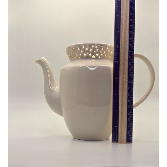 I. GODINGER & Co. REGAL Cream Porcelain Coffee Pot Lace Top Design Vintage - Picture 3 of 5